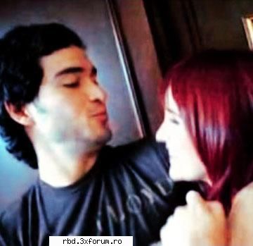 rbd:la familia game poncho pot sa-ti zic secret saruta acu numai secret ramane intre noi zambind]