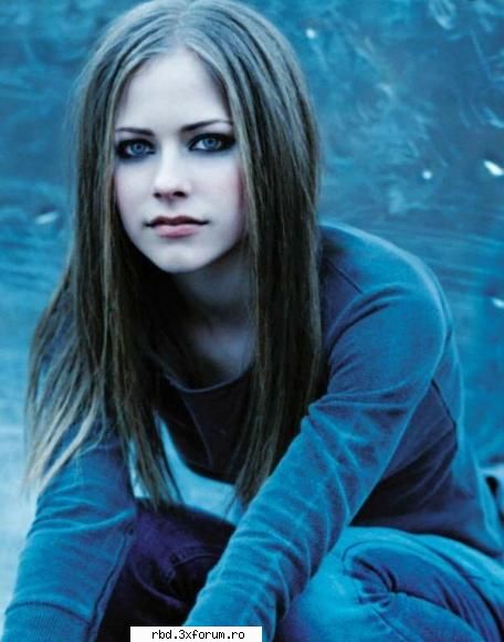 .-Avril Lavigne.^ - eu am moolte poze k ea..da'' am mai pus..ji mai - Muzica