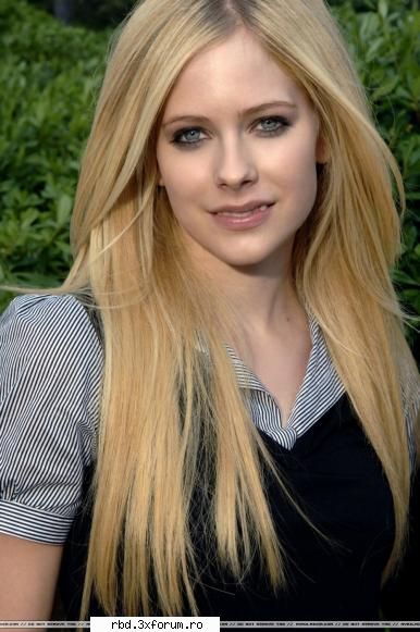 .-Avril Lavigne.^ - nu jtiu unde era aici//:D - Muzica
