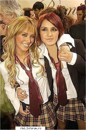 o poza cu anny si mayte be first
