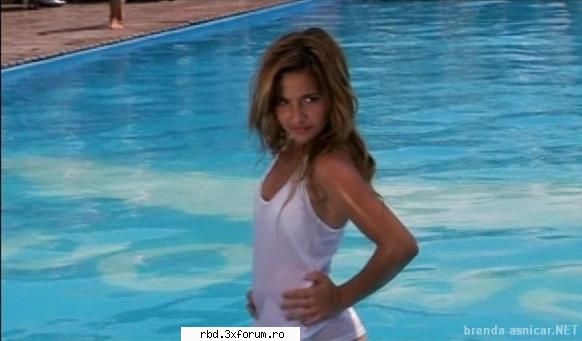 Brenda Asnicar - Pufulete - Muzica