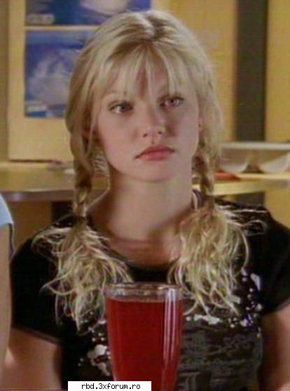 Cariba Heine - asta-i a-6-a poza scz - Fav' actors