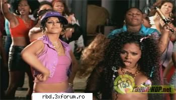 -Christina Aguilera- - Cat imi placea melodia "Can't hold us down" - Muzica