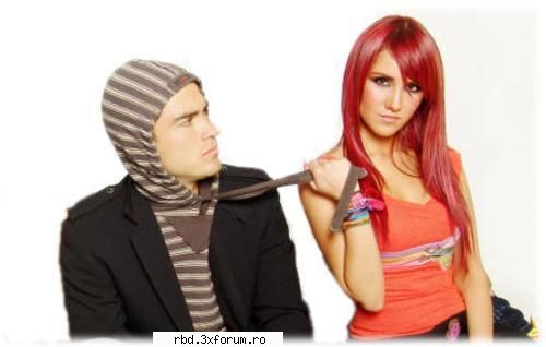 Notă pentru poză - asta e f tare...ce suparata e dulce p poncho - Jocuri