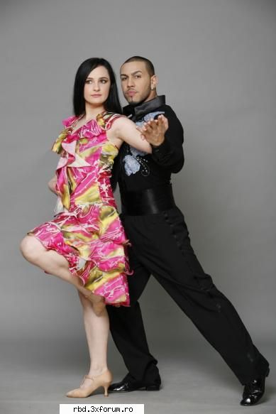 Notă pentru ţinută - 4'00 me?[4 fata->cristina] - Jocuri