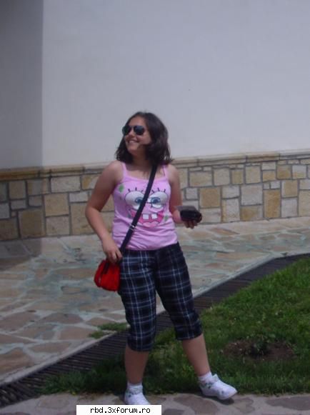 Notă pentru vestimentaţia ta - 9'60. [ Si pentru mine sunt largi pantalonii :| ] - Jocuri
