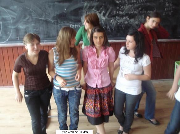 Notă pentru vestimentaţia ta - 9,80 (cea cu tricou alb) - Jocuri