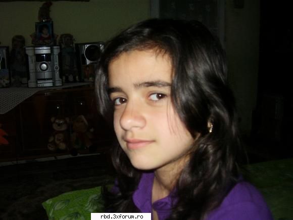 sooper poza cu mn  :rotfl:  :rotfl:  :rotfl:  :rotfl: poze cu noi