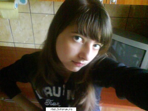 o pozika ku mn ...:p poze cu noi