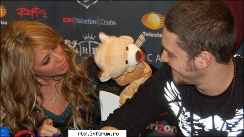 ucker:=))) cn mha?eo :x de wwayyyy imi e k o sora ce ai bb:*
annie :esti sigur? rbd:la familia game