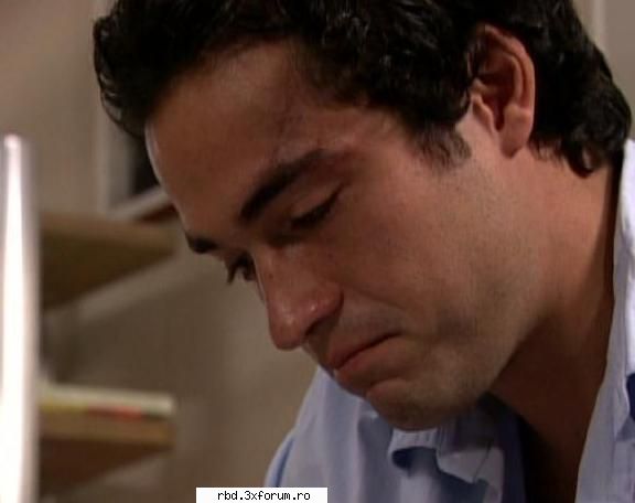 poncho : de prost ma uit .. ptr k ... laso balta  :rolleyes:  nu stiu e treaba ta  rbd:la familia