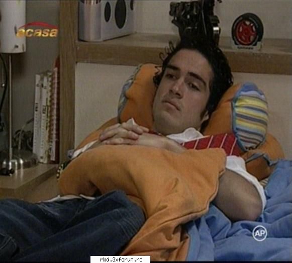 poncho : lady lasa pantofu  :rotfl:  :rotfl:  :rotfl:   rbd:la familia game