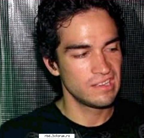poncho : v-am zis ! roade papuci pe rand acolo e  :rotfl:   rbd:la familia game