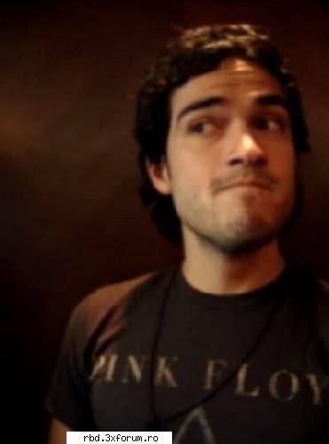 poncho : m-ai ranit profund  :rotfl:  :rotfl:  :rotfl:  rbd:la familia game
