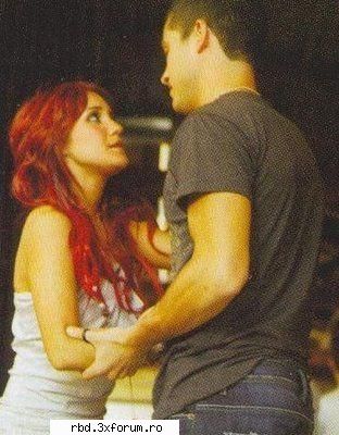 poncho : tata la ce bb' ?  :uimit:  eee? ardiilee ? e ceva ce eu nu stiu  ?  :rotfl:  rbd:la