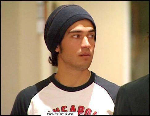 poncho    : poftim ? cn ? ce ? nu ! adik da   unde ?  rbd:la familia game