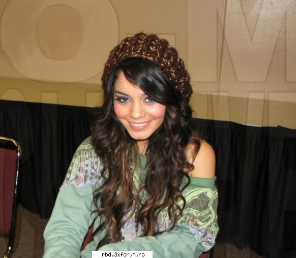 Vanessa Hudgens - la cne ii place d Vanessa Hudgens??Yo o ador - Muzica