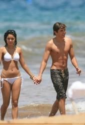 Vanessa Hudgens - ea sh Zac Efron,iubitul ei - Muzica