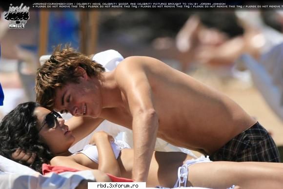 Vanessa Hudgens - creca e ea si iubitu ei - Muzica