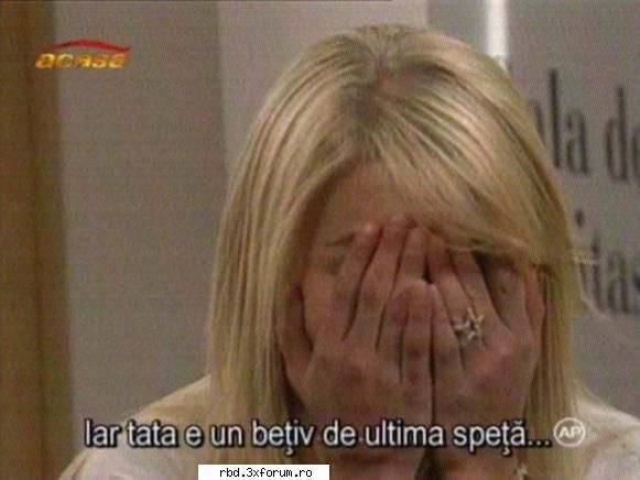 vico se int : neatza annie ! may ink doarme ?  ( fara scris) rbd la familia [joc]